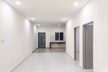 (FULLY REFURBISHED) Single Storey Jalan Mekar, Ayer Hitam, Johor