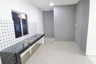(FULLY REFURBISHED) Single Storey Jalan Mekar, Ayer Hitam, Johor