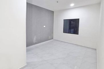 (FULLY REFURBISHED) Single Storey Jalan Mekar, Ayer Hitam, Johor