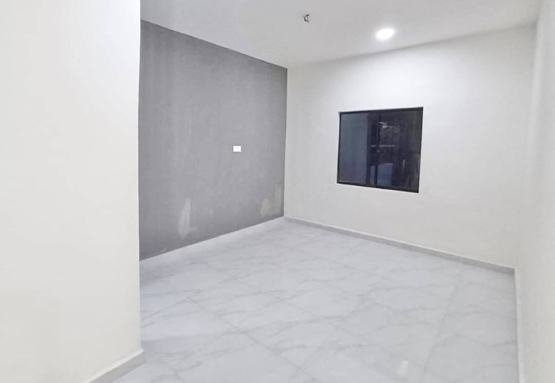 (FULLY REFURBISHED) Single Storey Jalan Mekar, Ayer Hitam, Johor