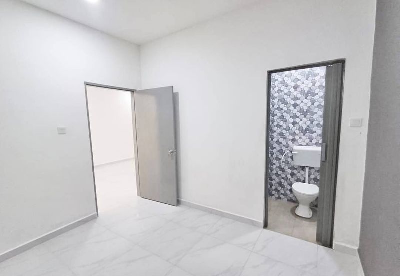 (FULLY REFURBISHED) Single Storey Jalan Mekar, Ayer Hitam, Johor