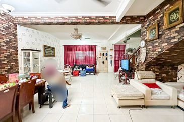 (FACING OPEN) Renovated 2 Storey Terrace @ Taman Desa Melati 3, Nilai