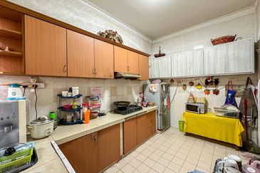 (FACING OPEN) Renovated 2 Storey Terrace @ Taman Desa Melati 3, Nilai