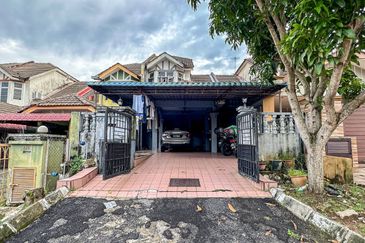 (GATED GUARDED) 2 Storey Jalan Empangan, Seksyen 8 Shah Alam