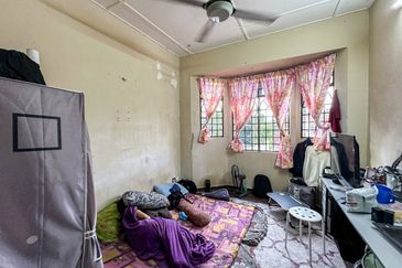 (GATED GUARDED) 2 Storey Jalan Empangan, Seksyen 8 Shah Alam