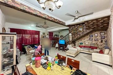 (GATED GUARDED) 2 Storey Jalan Empangan, Seksyen 8 Shah Alam