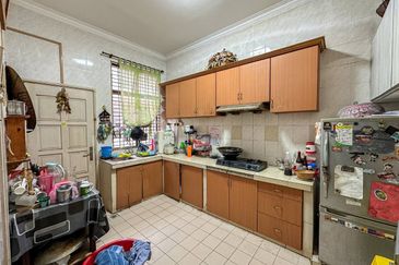 (GATED GUARDED) 2 Storey Jalan Empangan, Seksyen 8 Shah Alam