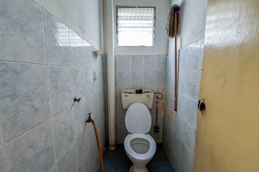 (FACING OPEN) Single Storey Bandar Saujana Putra SP 1