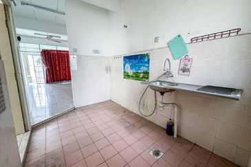 (FACING OPEN) Single Storey Bandar Saujana Putra SP 1