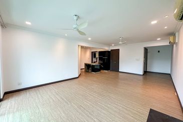(CORNER UNIT) Renovated Gardenview Residence Condominium Cyberjaya