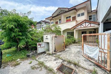 (CHEAPEST) 2 Storey Alam Perdana, Puncak Alam