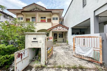 (CHEAPEST) 2 Storey Alam Perdana, Puncak Alam