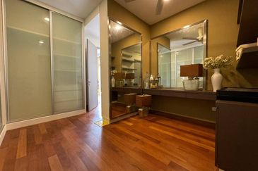 (LUXURY UNIT SOPHISTICATED DESIGN) 2.5 Storey Bungalow Danau Mutiara @ Presint 16 Putrajaya