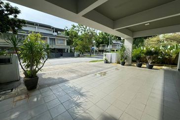 (LUXURY UNIT SOPHISTICATED DESIGN) 2.5 Storey Bungalow Danau Mutiara @ Presint 16 Putrajaya