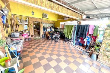 (FACING OPEN) 2 Storey Terrace Taman Garing Utama, Rawang