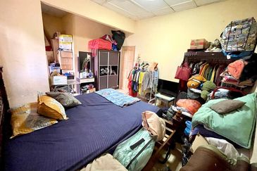 (FACING OPEN) 2 Storey Terrace Taman Garing Utama, Rawang