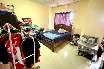 (FACING OPEN) 2 Storey Terrace Taman Garing Utama, Rawang