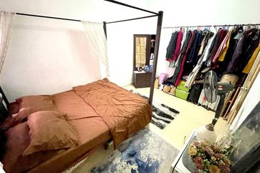 (FACING OPEN) 2 Storey Terrace Taman Garing Utama, Rawang