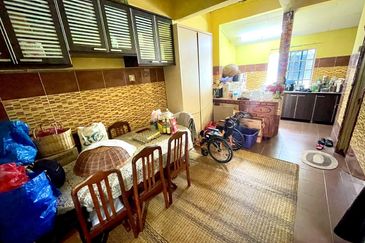 (FACING OPEN) 2 Storey Terrace Taman Garing Utama, Rawang