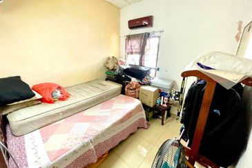 (FACING OPEN) 2 Storey Terrace Taman Garing Utama, Rawang