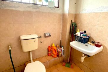 (FACING OPEN) 2 Storey Terrace Taman Garing Utama, Rawang