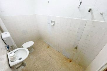 (RENOVATED) 2 Storey Terrace Taman Kinrara, Puchong