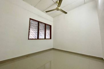 (RENOVATED) 2 Storey Terrace Taman Kinrara, Puchong