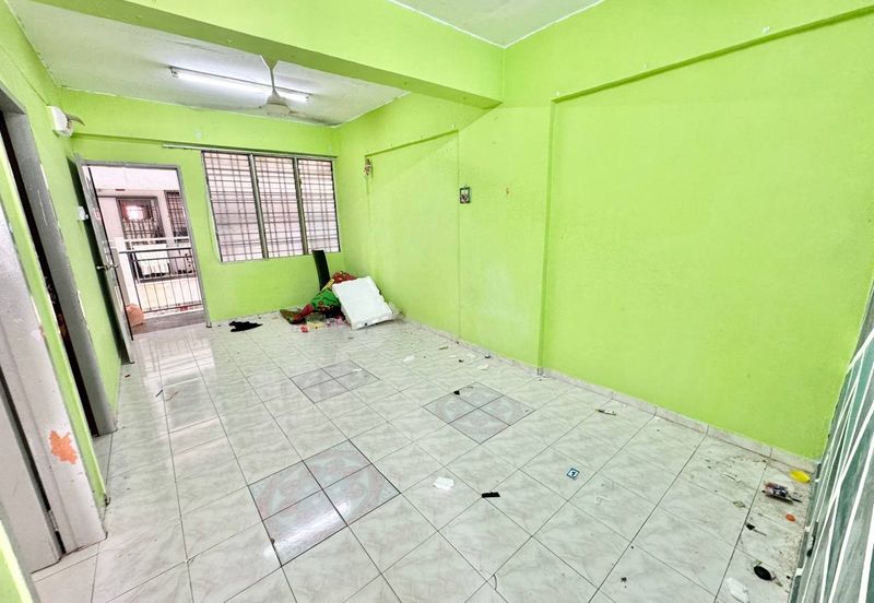 (LOWCOST)(LEVEL 4) Pangsapuri Seri Pagi, Taman Bukit Serdang