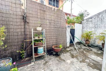 (WELL MAINTAINED) 2 Storey Terrace Taman Pinggiran USJ 1 Subang Jaya
