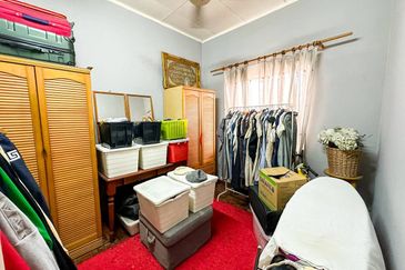 (WELL MAINTAINED) 2 Storey Terrace Taman Pinggiran USJ 1 Subang Jaya