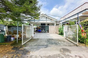 (ENDLOT) Single Storey SEMI-D Desa Saujana Langat, Bt 14 Hulu Langat. 