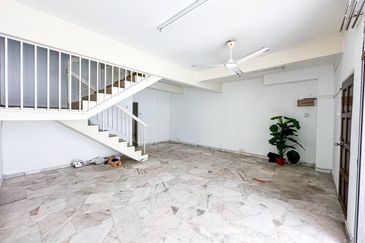 (FACING OPEN) 2 Storey Terrace SS7 Kelana Jaya Petaling Jaya 