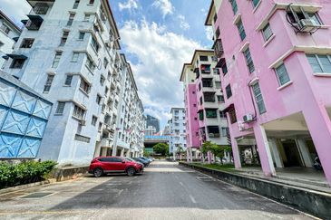 (CHEAPEST)(FLEXIBLE DEPOSITS) Pangsapuri Salvia Kota Damansara