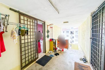 (CHEAPEST)(FLEXIBLE DEPOSITS) Pangsapuri Salvia Kota Damansara