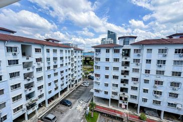 (CHEAPEST)(FLEXIBLE DEPOSITS) Pangsapuri Salvia Kota Damansara