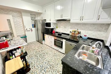 (RENOVATED) 2 Storey House Taman Zooview Ampang Kemensah