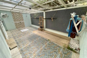 (RENOVATED) 2 Storey House Taman Zooview Ampang Kemensah