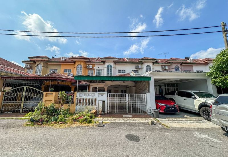 (FULL EXTENDED)(RENOVATED) 2 Storey Jalan Kebun Nenas Bandar Putera Klang
