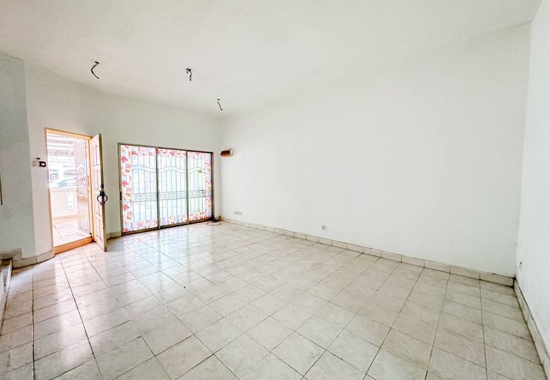 (FULL EXTENDED)(RENOVATED) 2 Storey Jalan Kebun Nenas Bandar Putera Klang