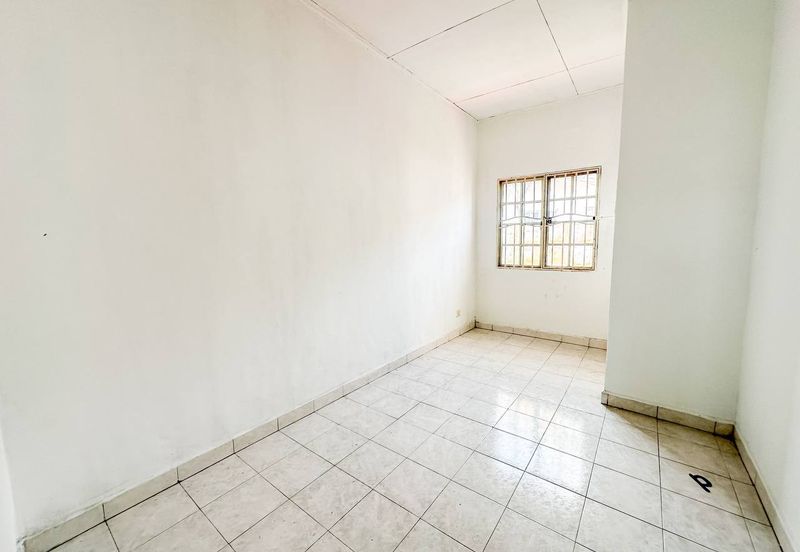 (FULL EXTENDED)(RENOVATED) 2 Storey Jalan Kebun Nenas Bandar Putera Klang