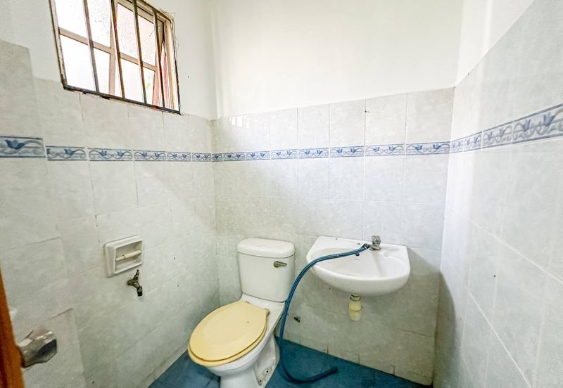 (FULL EXTENDED)(RENOVATED) 2 Storey Jalan Kebun Nenas Bandar Putera Klang