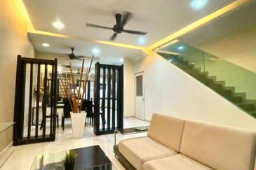 (WELL MAINTAINED) Renovated 2 Storey Terrace Taman Tasik Prima, Puchong