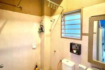 (WELL MAINTAINED) Renovated 2 Storey Terrace Taman Tasik Prima, Puchong