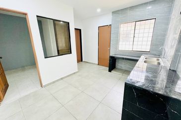 (FULLY RENOVATED) Single Storey Terrace BK4, Bandar Kinrara