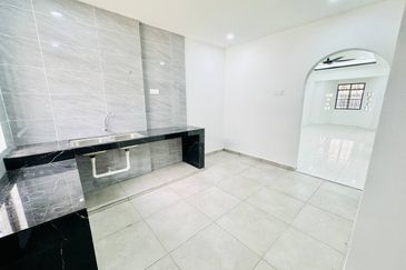 (FULLY RENOVATED) Single Storey Terrace BK4, Bandar Kinrara