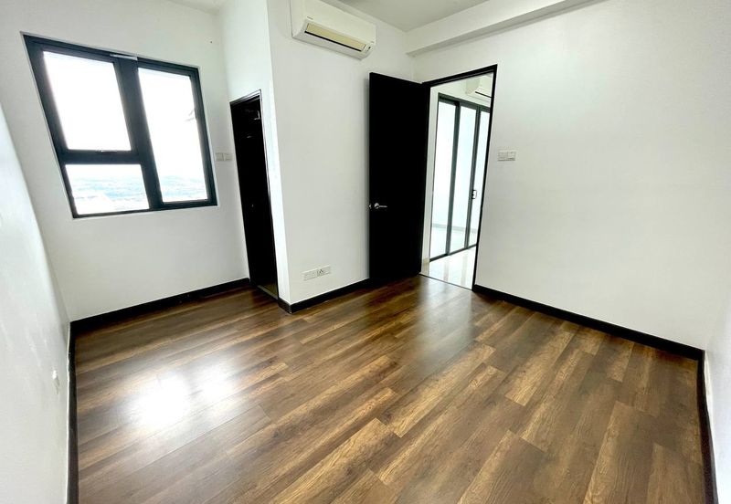 (FREEHOLD) Symphony Tower (Menara Simfoni), Balakong, Seri Kembangan, Lebuhraya SILK, Balakong