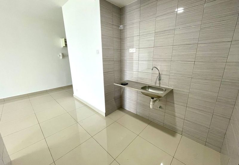 (FREEHOLD) Symphony Tower (Menara Simfoni), Balakong, Seri Kembangan, Lebuhraya SILK, Balakong