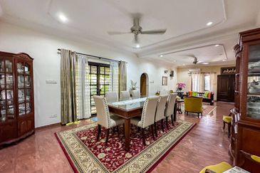 (HUGE LAND) Renovated Modern Design 2 Storey Bungalow, Kampung Tunku, Jalan SS1, Petaling Jaya