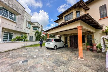 (HUGE LAND) Renovated Modern Design 2 Storey Bungalow, Kampung Tunku, Jalan SS1, Petaling Jaya
