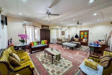 (HUGE LAND) Renovated Modern Design 2 Storey Bungalow, Kampung Tunku, Jalan SS1, Petaling Jaya